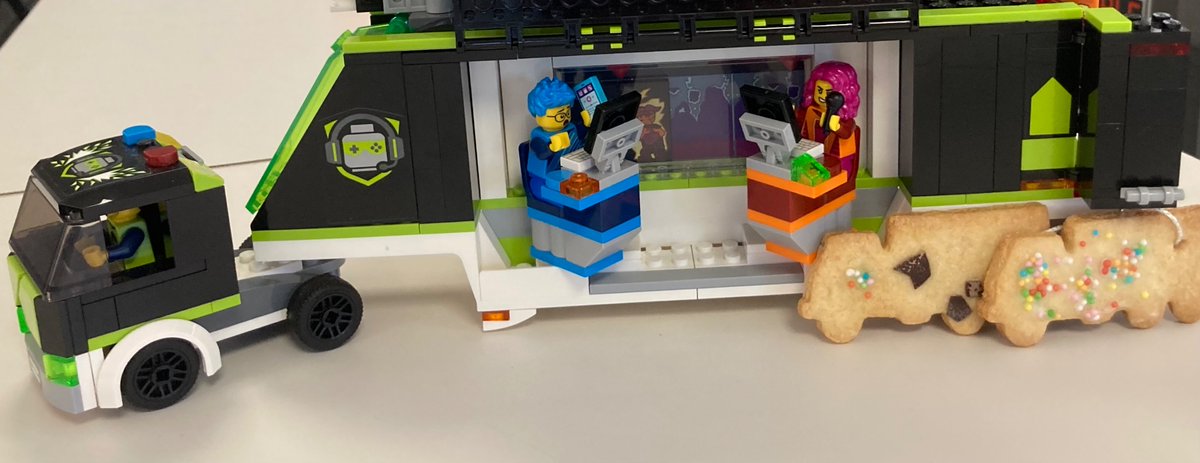 Do you like our <a href="/EMBLtrec/">EMBLtrec</a>  Christmas decorations? Thanks to Mareile for these sweet gifts and happy holidays everyone!