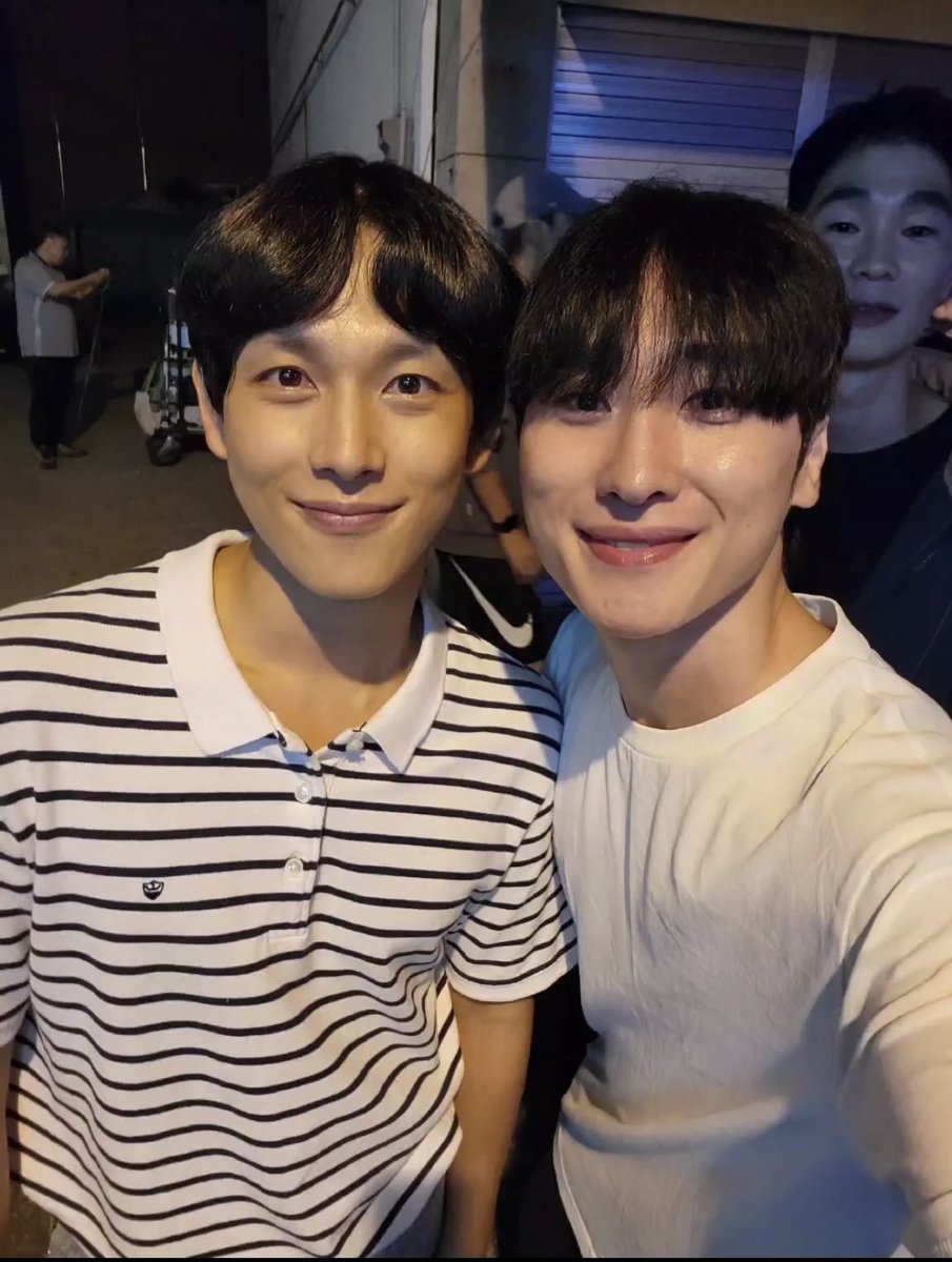 More photos of Yim Siwan and the fellow cast during the filming of drama Boyhood #임시완 #yimsiwan #imsiwan #BOYHOOD #소년시대