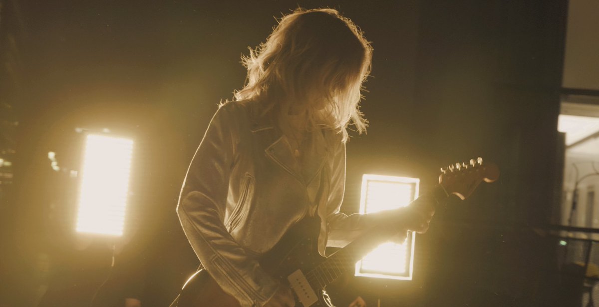 Le making-of de clip vient de sortir 👇🏻
youtu.be/u8rtk8acMoo