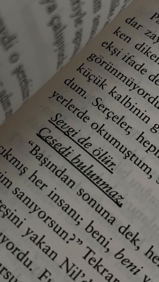 otonomempire1's tweet photo. Sevgi de öldürür https://t.co/QTHuKzWncE