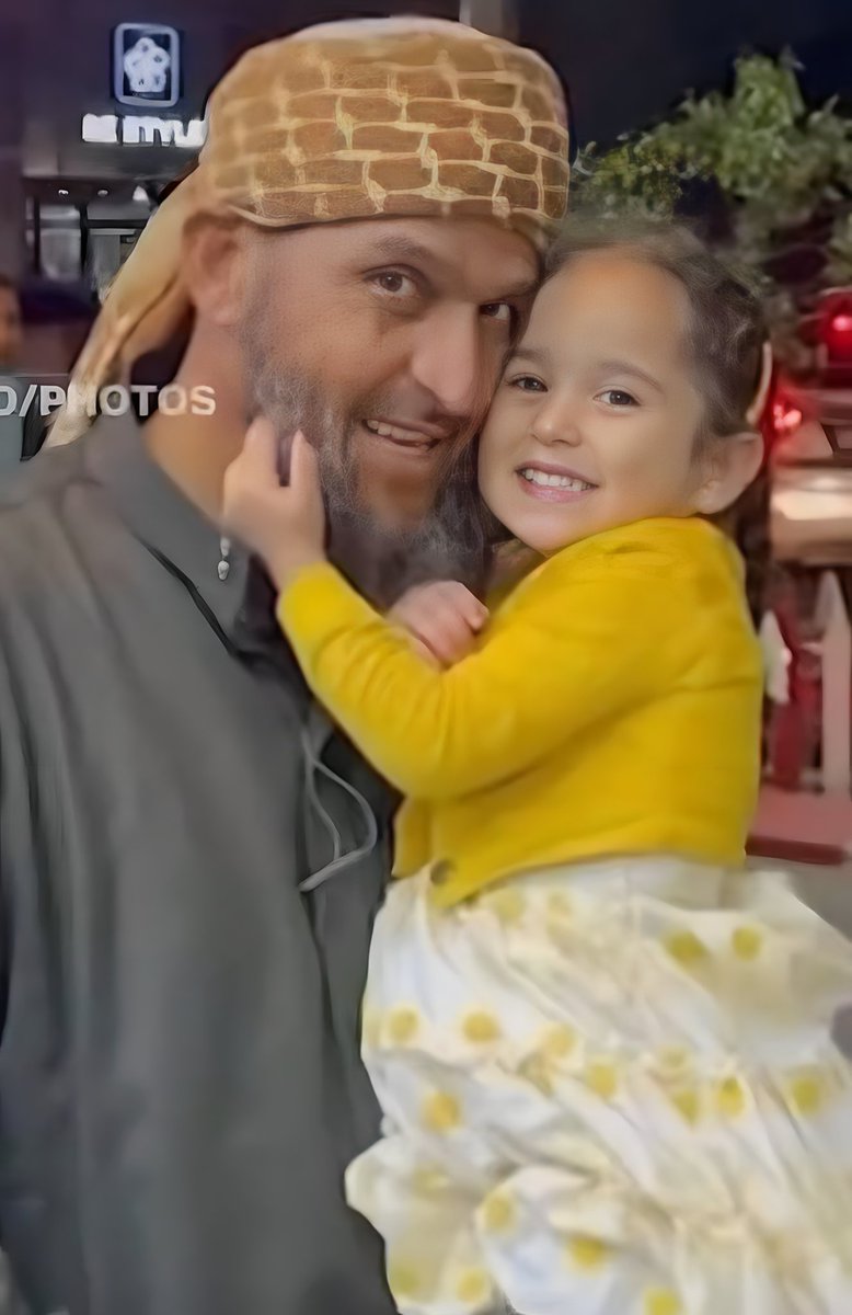 wa3ill's tweet photo. من حكم ربنا علي, اني بتعلق شديد بالأطفال ،كأنو كلهم بخصوني، كلهم أطفالي، كلهم اخواني

-و من شهر اتوجعت ف قصة الطفلة دي وجدها ف غزة.
- وهدا اليوم تضاعف لي الحزن وانا شايف نفس القصة ف اهلي ووطني💔 نفس القصة بدون أمل، بعشم شعب كامل ف رجعتها.
-وانا م بعرف رسل..
بس ربنا يرحمك حبيبتي♥️ https://t.co/i9zDLEpXr6