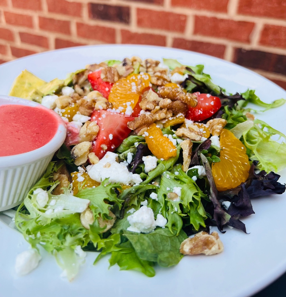 FamousToastery tweet media