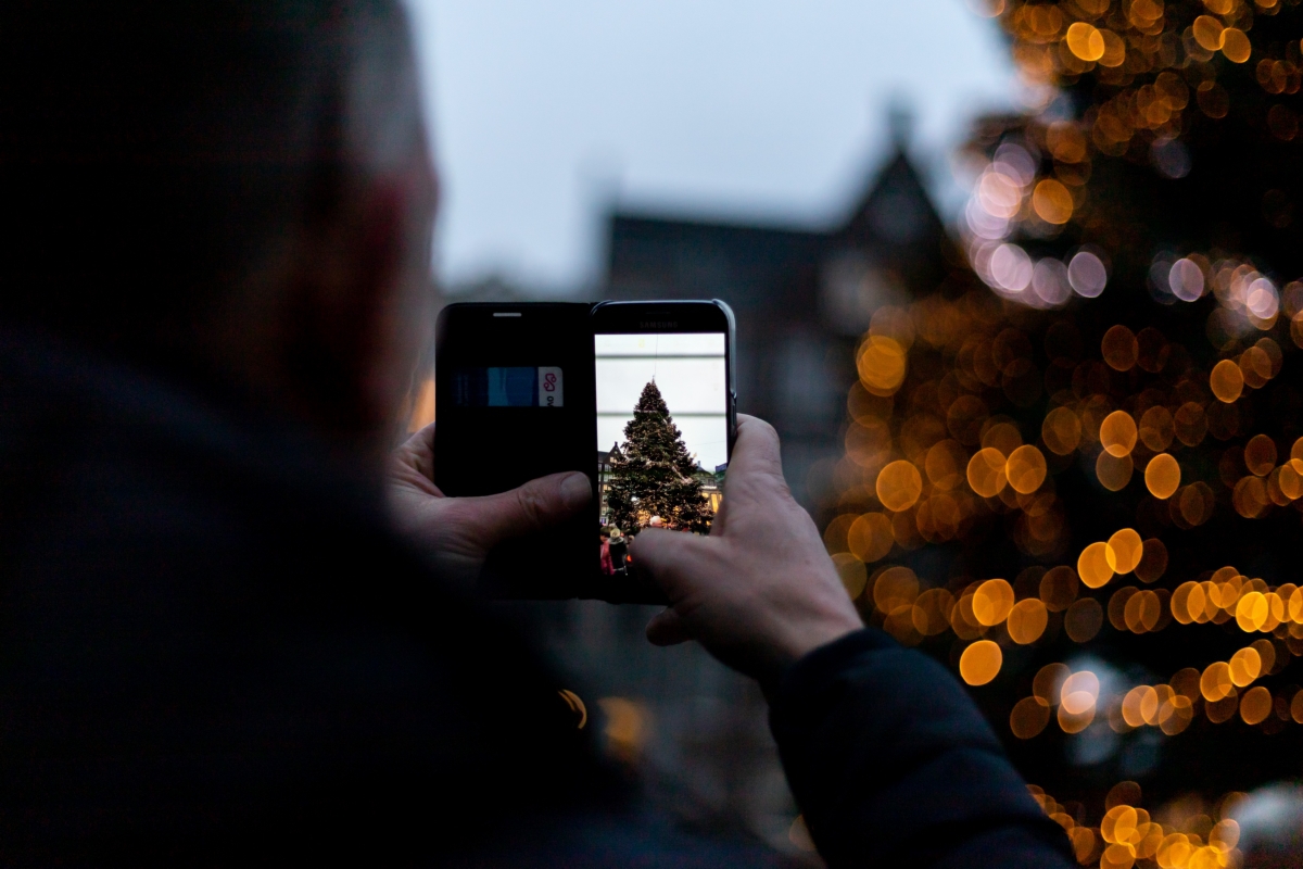 Fijne Kerstdagen namens alle medewerkers van het CBS!  En dank aan iedereen die ons werk mogelijk heeft gemaakt door gegevens te leveren en enquêtes in te vullen. Dit is wat er het afgelopen jaar feitelijk gebeurde: cbs.nl/nl-nl/nieuws/2…