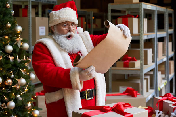 Last shopping day before Christmas! In today until 6 p.m. &amp; then  closed until Wednesday, Dec. 27th, &amp; return to normal hours, 10:30 a.m. to 6 p.m. 
THE ENTIRE MALL IS CLOSED ON BOXING DAY, TUESDAY, DEC. 26TH! STAY TUNED FOR A FEW BOXING WEEK DEALS STARTING ON THE 27TH! #barrie
