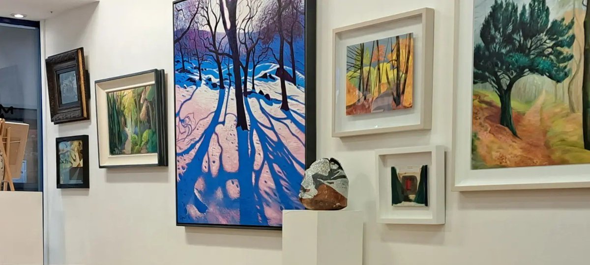 We are now closed for our Christmas break until 12th January 2024. 
You can view all our artworks online at maccartlounge.com/artist
Thanks to all of you who have visited us throughout 2023 and all your beautiful conversations!