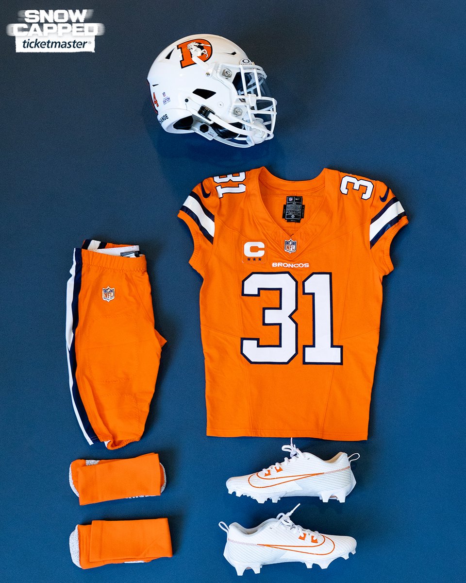 Broncos's tweet photo. Got our outfits picked out for tomorrow. 🥶

#ProBowlVote + @jsimms1119 
#ProBowlVote + @SuttonCourtland https://t.co/tIe29B3K3A