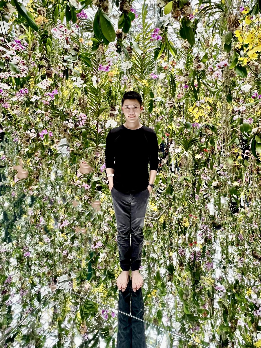 nutthonx's tweet photo. Into the wonderland #teamlabplanets #teamlabplanetstokyo #bodyimmersive #art #artspace #ตงตงเลยนะ https://t.co/sXa1IjhAEI