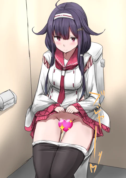 お題の龍鳳改二のおしっこしてるところです。 