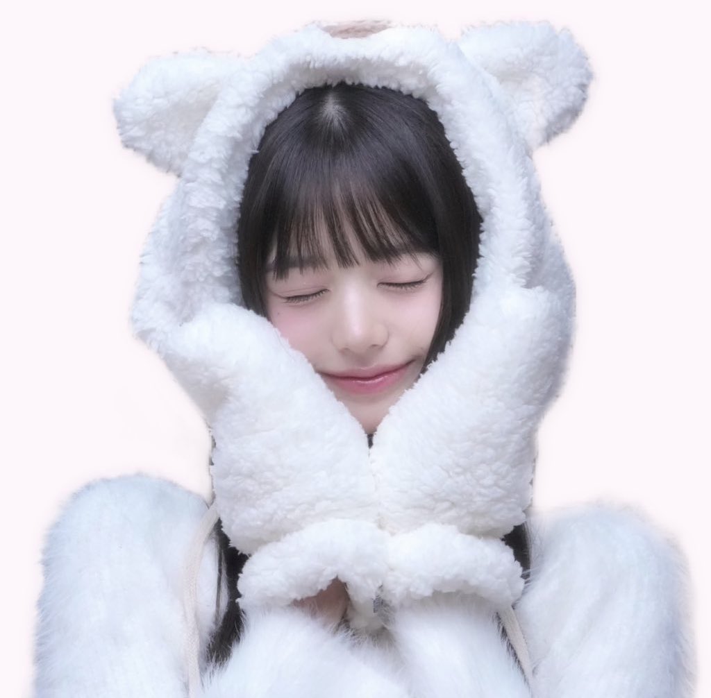9irlly's tweet image. ♡ ˖˚⊹   winter fairy wonyoung    ⊹˚˖ ♡