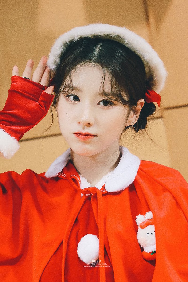 heed_heejin tweet picture