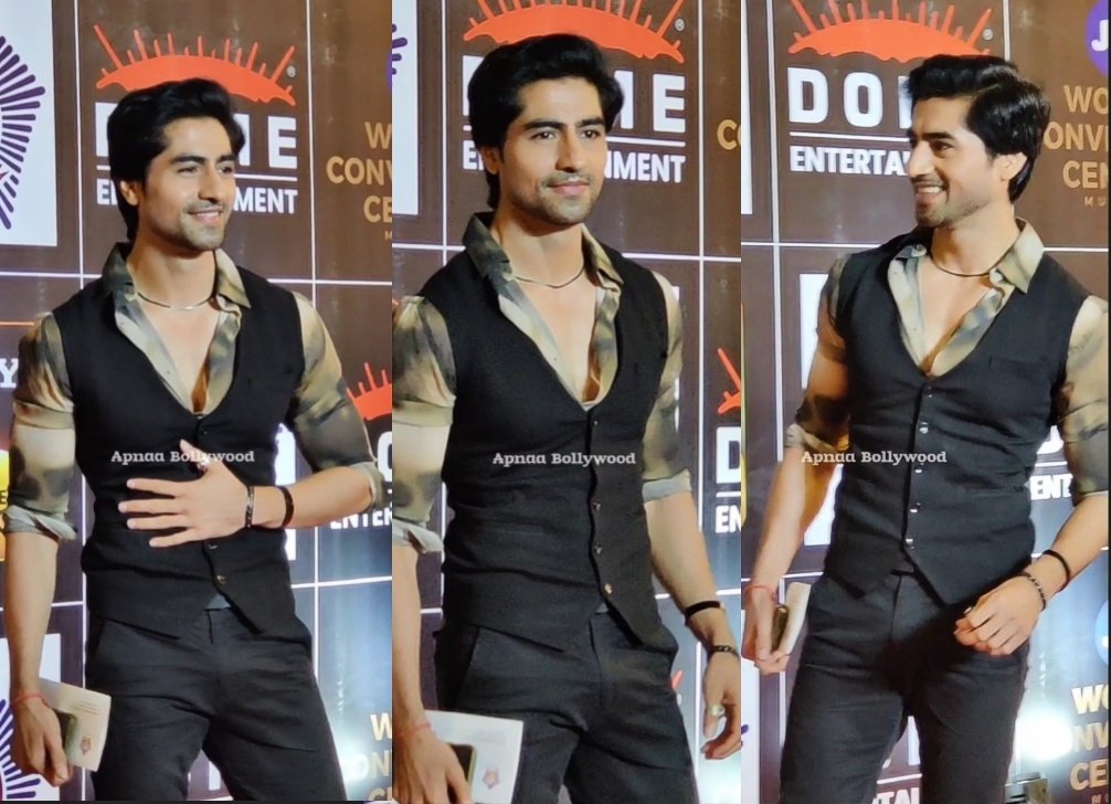 Harshadcaptures's tweet photo. #HarshadChopda at the red carpet  of #Umang2023 🖤🔥 

HARSHAD CHOPDA AT UMANG https://t.co/SR6xXj9Hao