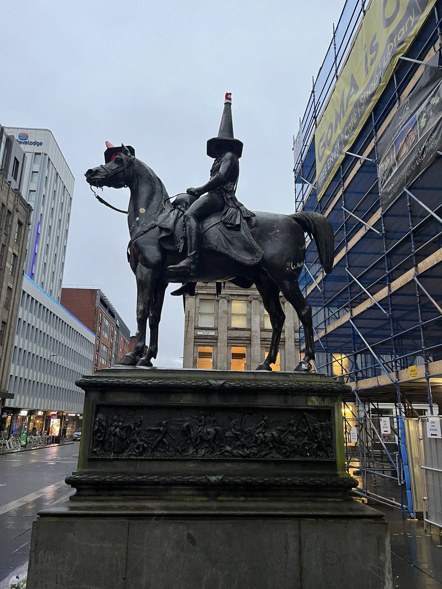 Colin Bell tweet media