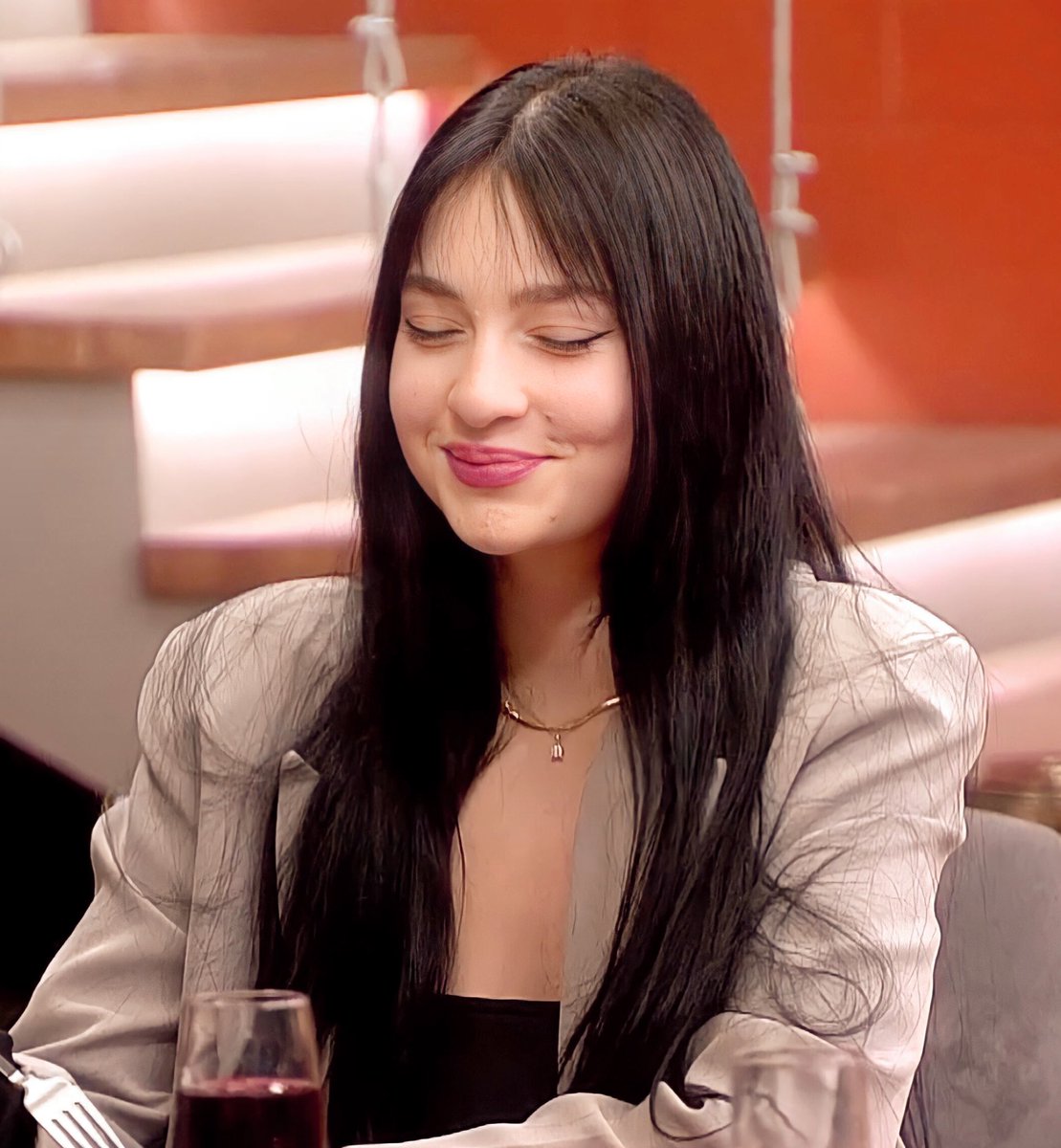 Çok güzelsin Nihle Kopan…💗
<a href="/nihlekopan/">nihlekopan</a> #NihleKopan 

#KısmetseOlur #Nihle