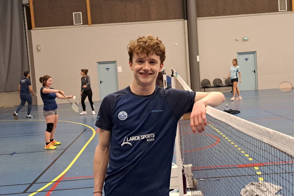 'Je veux aller le plus loin possible. Les J.O. ? Ce serait exceptionnel !' Originaire du #Havre, Timéo, 16 ans, fait partie des dix meilleurs joueurs de badminton de sa catégorie 🏸 (via @76actu)