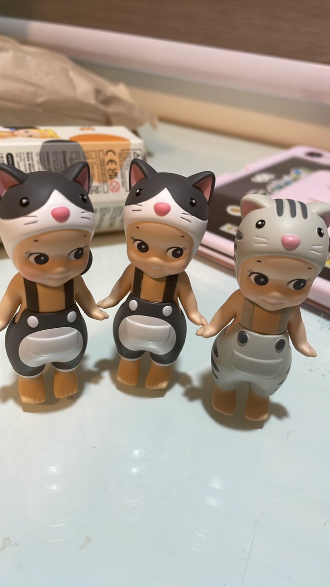 xoxoadi17's tweet photo. WTT/LFT/PH

Please trade with me 🥺 i have it onhand. Newly opened! I have the boxes and foil too.

Have: (2) Tuxedo , (1) Silver Tabby
Want: Black Cat or Red Tabby 

Pref onhand rin 
can sdd/ggx/jnt
Loc: QC

I will sell them once i get black cat or red taby. Pls help me. https://t.co/mvBW4GUjXP