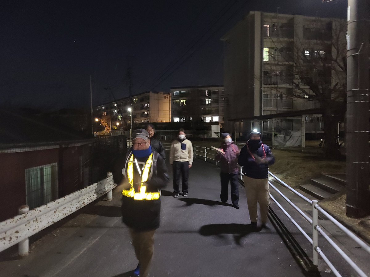 今年も年末年始の『火の用心』の季節がやってまいりました。
初日の今日は少数精鋭の？６名に私も加わり無事故で対応させていただきました。
#火の用心
#ひかりが丘団地
#西ひかりが丘団地
#防災減災
#安心安全なまちづくり