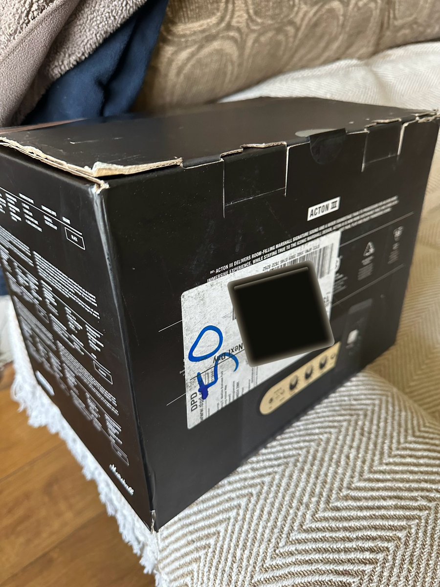 invertedconnors's tweet photo. @currys not the correct way to ship a near £300 speaker btw, box all manky and dented now and it’s a gift. Most companies would’ve put it in a postage box… https://t.co/XmuTK4VUCK