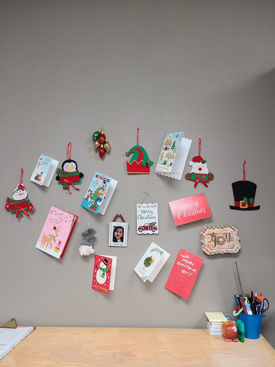 Ms_VillamizarBL's tweet photo. This is a wrap of 2023! See you in 2024.... #christmasbreak #bye23 #polarexpress #kindergarten #MRobPRIDE @MRobinsonElem https://t.co/n7mhC1OA4v