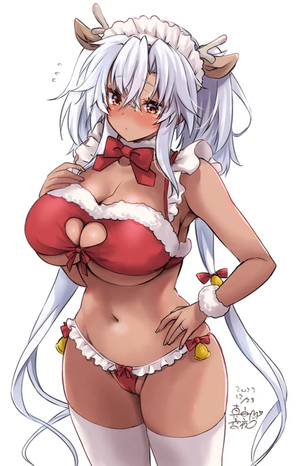 サンタメイドのコスプレ買ってみたけど想像以上に際どかった武蔵しゃん 