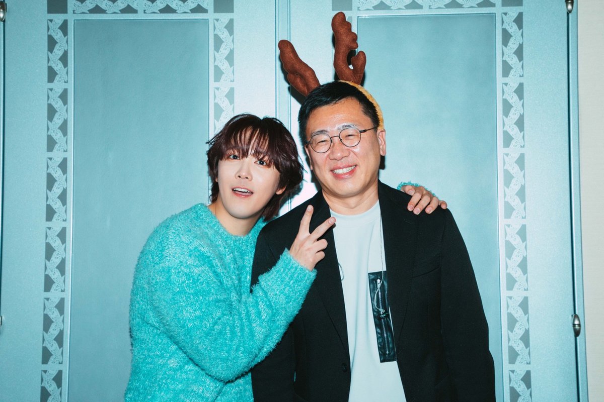ftisland_japan's tweet photo. ＼LEE HONG GI SOLO FANMEETING 2023 ～MY JINGLE BELLS～／
全公演終了!!⏰

古家さん、バンドメンバーの皆さん🌟
今日は1日ありがとうございました!!🤗

#ホンギ #HONGGI #FTISLAND https://t.co/2ZqVaNQR6M