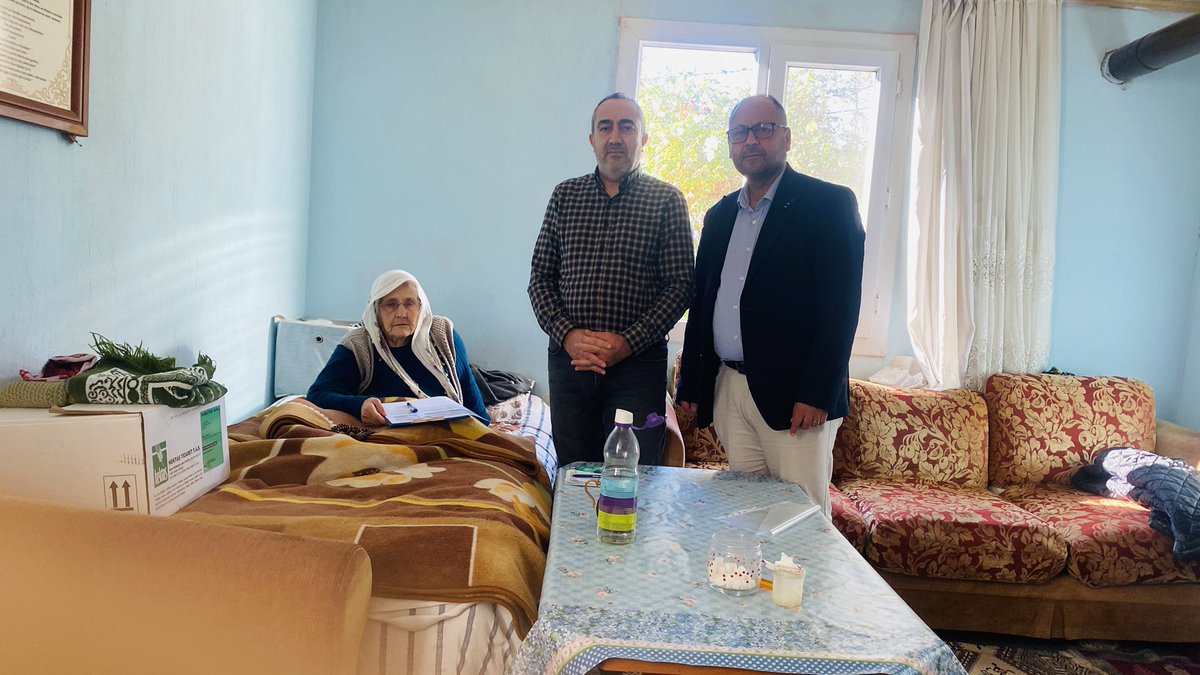 Sarıgöl İlçe Nüfus Müdürlüğü (@sar_nufus) on Twitter photo İlçe Nüfus Müdürlüğümüze gelemeyecek durumda olan Vatandaşlarımızın resmi iş ve işlemlerini tamamlamak üzere, ev ziyaretlerimiz devam ediyor. 23.12.2023
#AdresteNüfusHizmeti
<a href="/TCNufus/">Nüfus ve Vatandaşlık İşleri Genel Müdürlüğü</a>
<a href="/ManisaValiligi/">Manisa Valiliği</a>
<a href="/ManisaNufus/">Manisa İl Nüfus ve Vatandaşlık Müdürlüğü</a>
<a href="/AyeSerapGney1/">Ayşe Serap Güney</a>
<a href="/ilvan_krdag/">İlvan Kırdağ</a> İlçe Nüfus Müdürlüğümüze gelemeyecek durumda olan Vatandaşlarımızın resmi iş ve işlemlerini tamamlamak üzere, ev ziyaretlerimiz devam ediyor. 23.12.2023
#AdresteNüfusHizmeti
<a href="/TCNufus/">Nüfus ve Vatandaşlık İşleri Genel Müdürlüğü</a>
<a href="/ManisaValiligi/">Manisa Valiliği</a>
<a href="/ManisaNufus/">Manisa İl Nüfus ve Vatandaşlık Müdürlüğü</a>
<a href="/AyeSerapGney1/">Ayşe Serap Güney</a>
<a href="/ilvan_krdag/">İlvan Kırdağ</a>