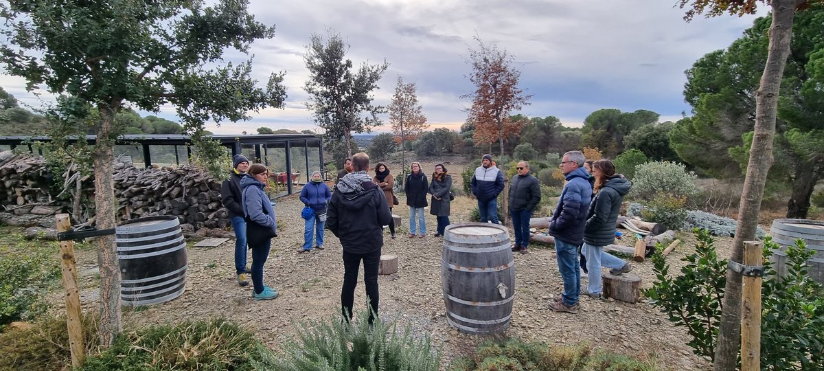 Aquesta setmana hem compartit experiències a <a href="/rimemporda/">Rimemporda</a> #Rabós #vins mínima intervenció #vinya #Wineyard #Empordà  #TheRegenConsulting <a href="/francescfont_/">Francesc Font - Agricultura Regenerativa</a>