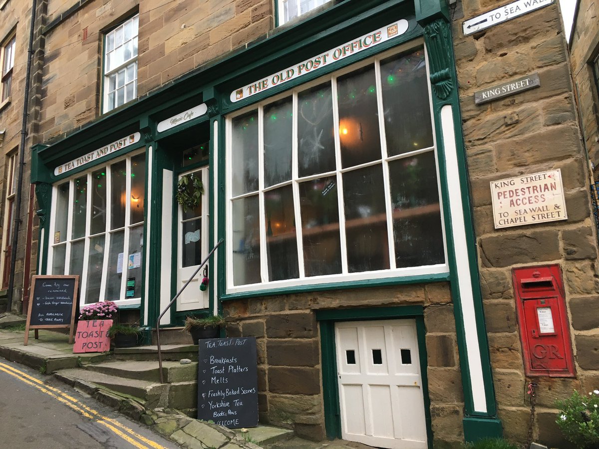 #PostboxSaturday Tea, Toast & Post Robin Hood’s Bay, Whitby, England Christmas 2019 (I need to get back here)