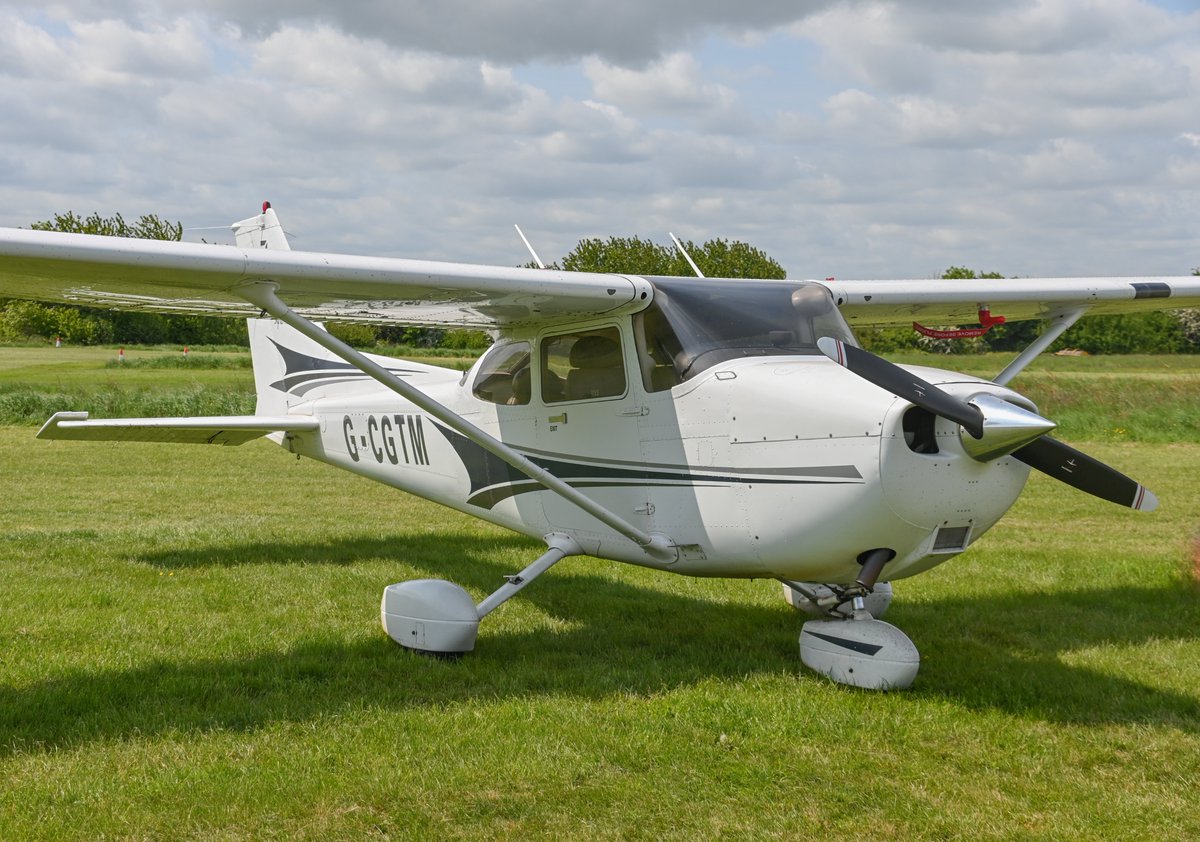 Still looking for that special gift ?

Checkout our trial lesson &amp; flight experiences which start at £110 skytrekair.com/flying-lessons… or our e-gift cards option skytrekair.com/gift-card

All of us at Skytrek wish you all a Merry Christmas and a Happy New Year.

<a href="/Skytrek/">Skytrek</a> #giftideas