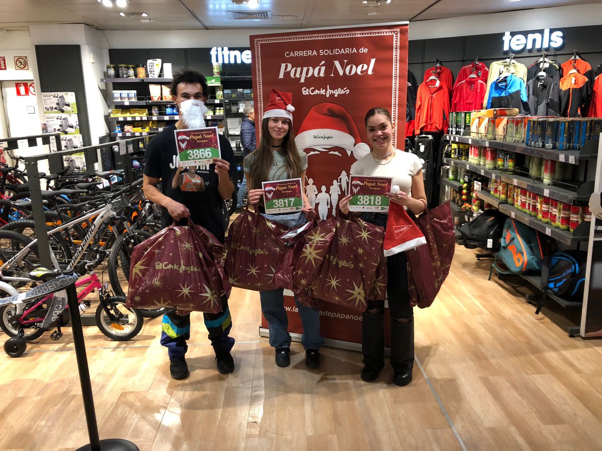 CPPNOEL's tweet photo. Seguimos entregando dorsales en @elcorteingles de Princesa 🎅🤩

Nos encuentras en la 7ª planta ✨

¡Hasta las 22:00h! 😊 https://t.co/BXRPcmxJhv