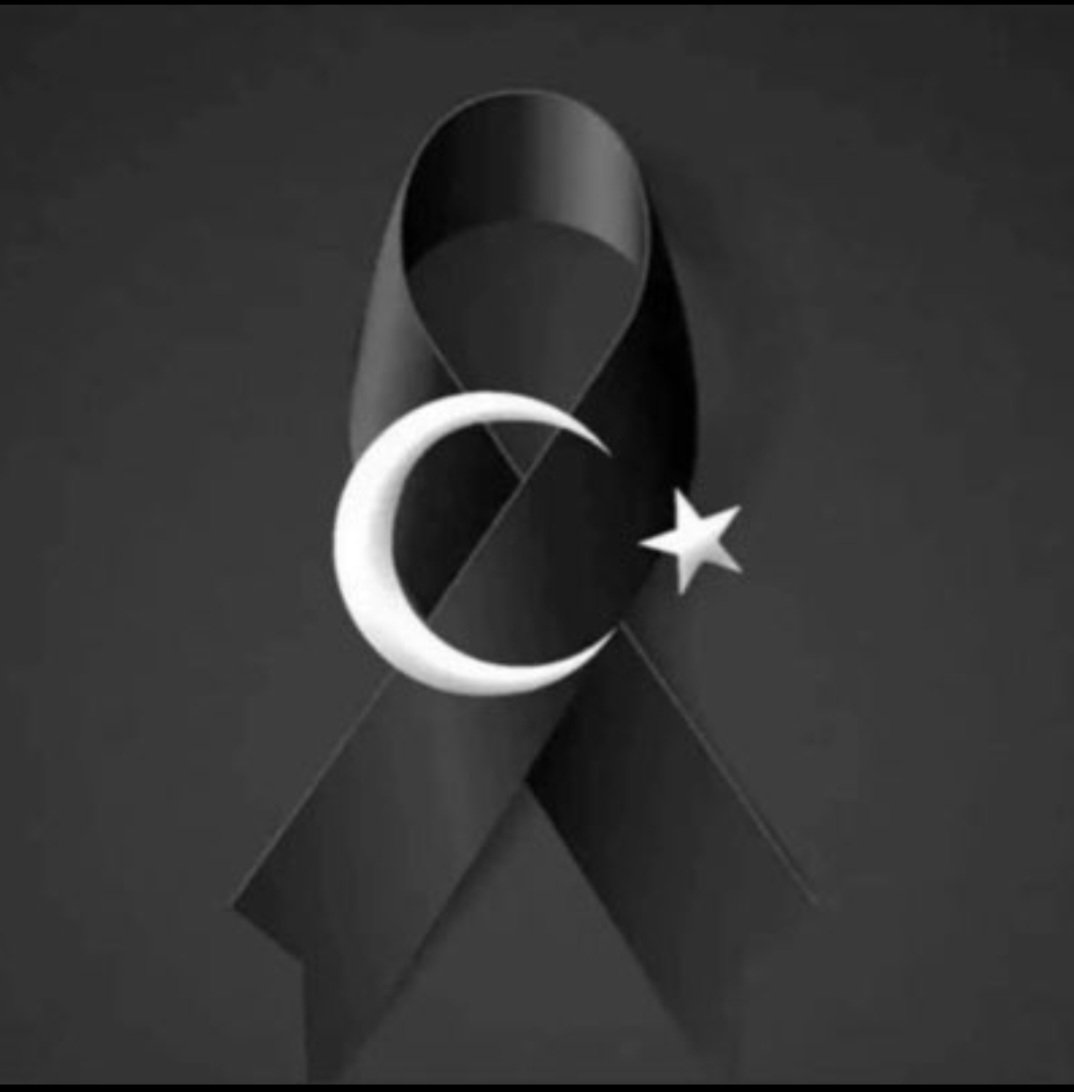 #HakkariDağKomando #ŞehitlerimizVarTürkiye Çok büyük acı, çok büyük üzüntü. #BaşınsağolsunTürkiye 6 can, 6 evlat, 6 baba, 6 ana, 6 ocak...