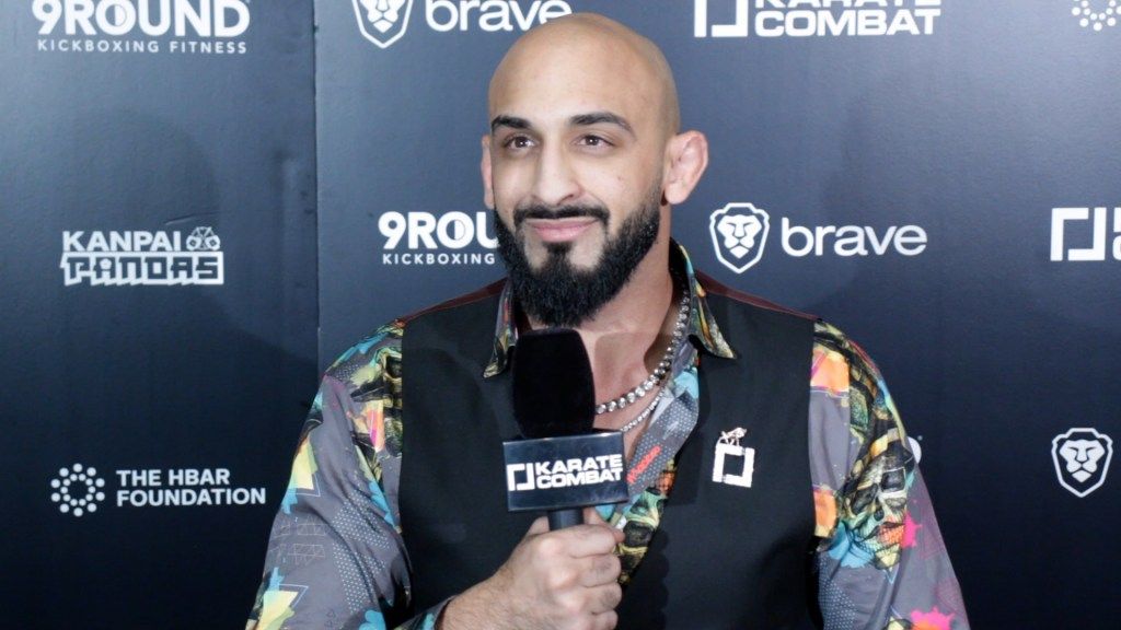 .@KarateCombat president Asim Zaidi reveals 'long list of giant names' he's eying, including ex-UFC champs #KC43 mmajunkie.usatoday.com/2023/12/ufc-ka…