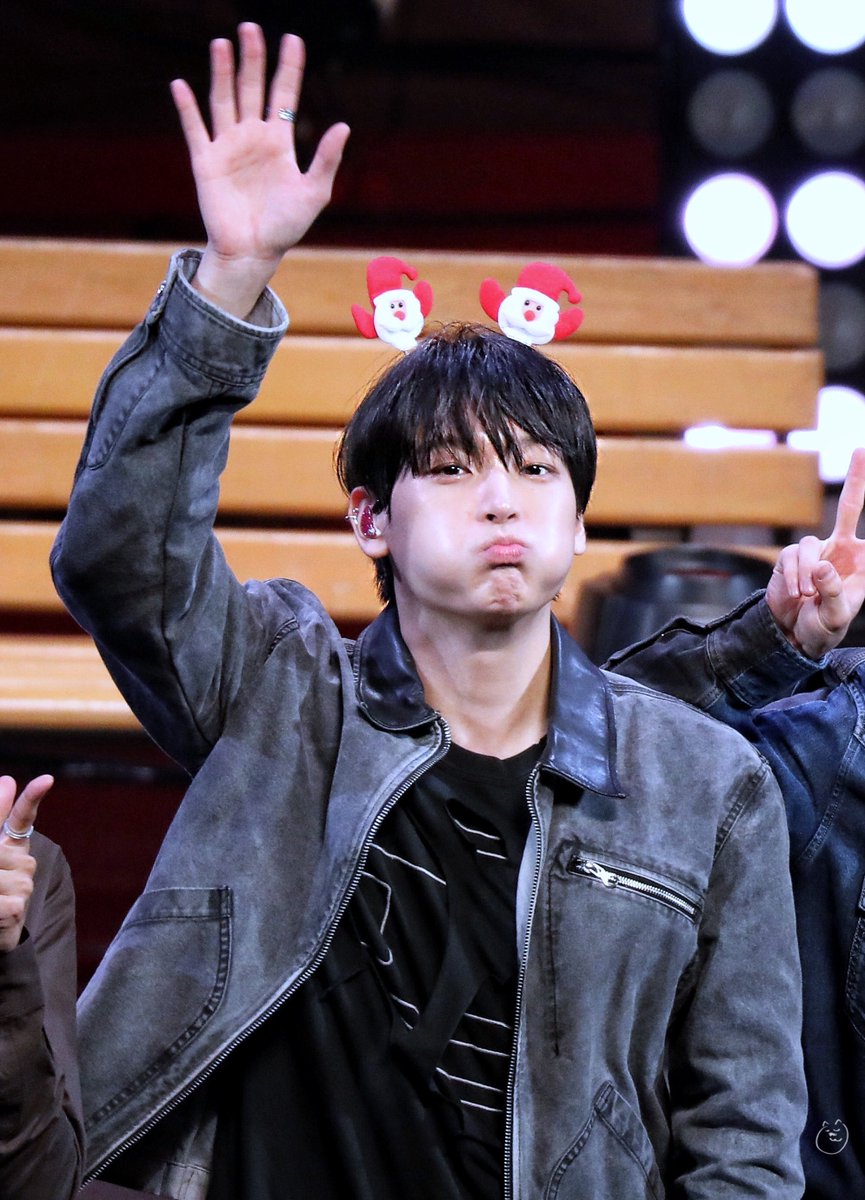담 tweet media