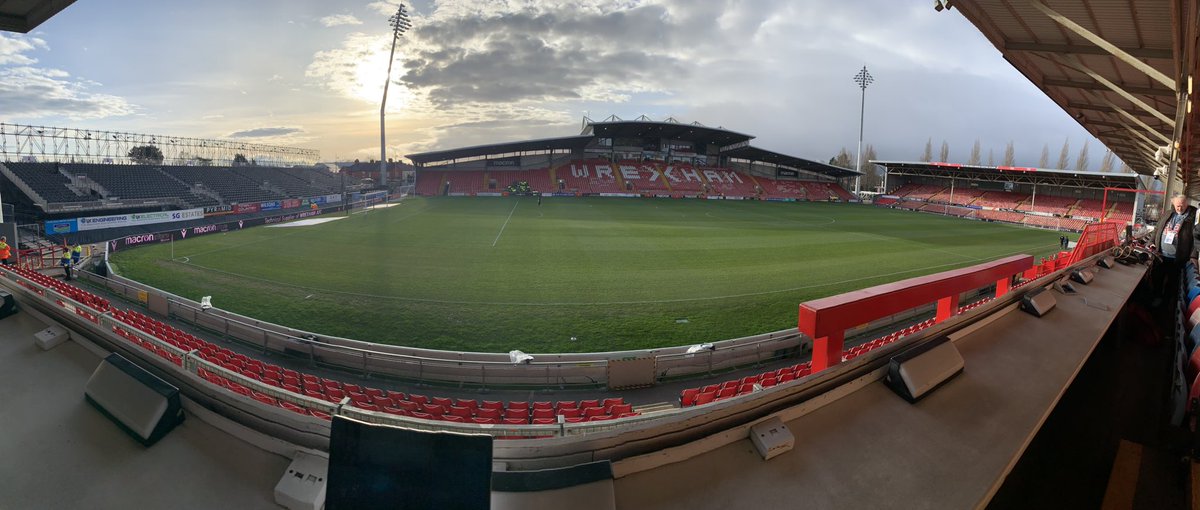 Looking forward to this one! Wrexham v Newport at the Racecourse. 🔴v🟠