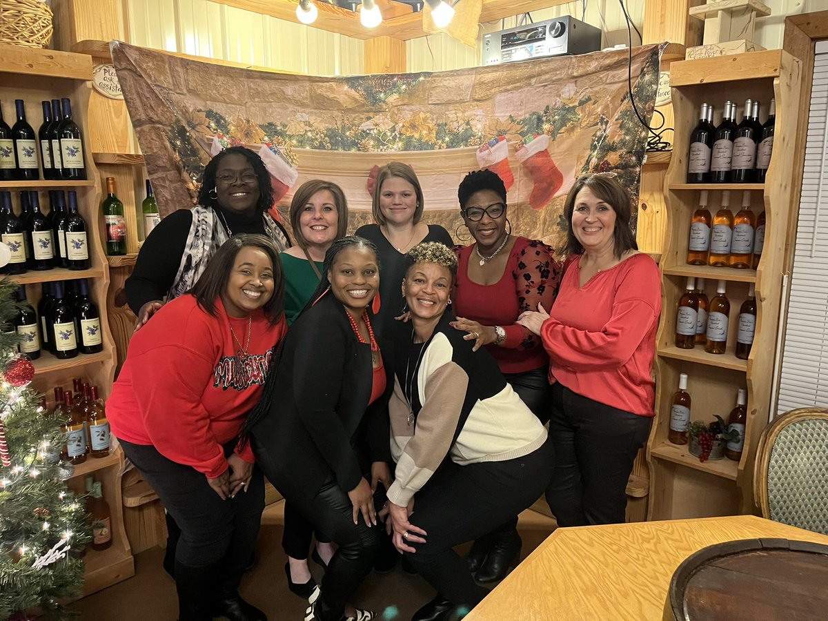 AliBuzzell's tweet image. It was a great week at The Hills.  #learningisrequired but we love the care, compassion and celebration too!
#SHESallthat