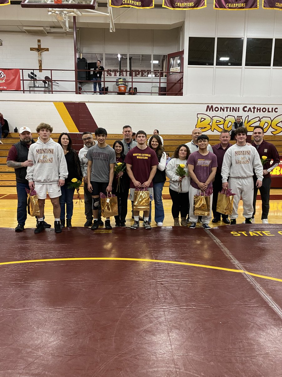 MontiniWrestle's tweet photo. Great group of seniors and parents celebrating last night, as we defeated Woodstock and Proviso East. Looking forward to seeing what they can accomplish the rest of the season! #ThePrideIsBack https://t.co/yO6JCNSXFR