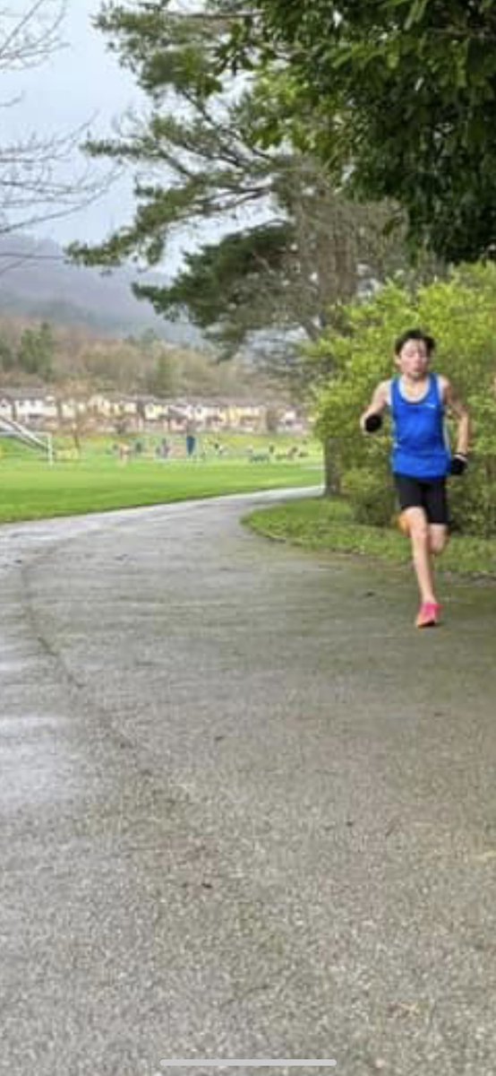 Luke7goingforg1's tweet photo. Merry Christmas everyone thanks @Maestegparkrun @parkrunUK we had a blast today #volunteers you were brill #younghivizheroes #CommunityEngagement @CrohnsColitisUK 💜 #Resilience @SSCECymru @WelshAthletics 🎅🎅🎅🏃🏻‍♂️🏃🏻‍♂️🏃🏻‍♂️ proud of the boys today 3rd/4th place Jack PB 19:25 luke 20:05 https://t.co/tb3pXM4u5C