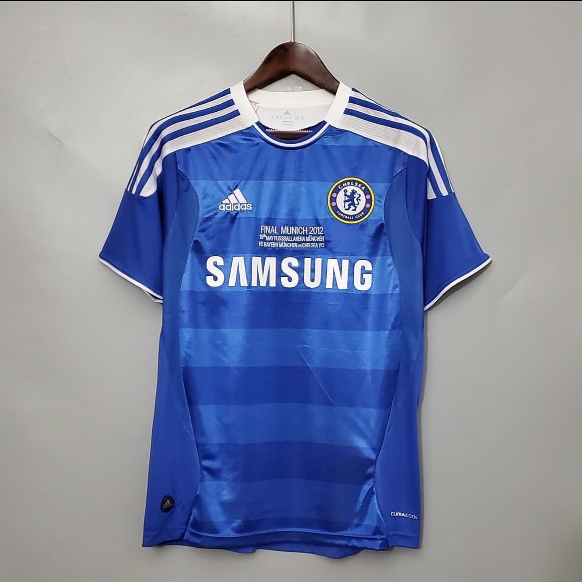 First Chelsea player you think of when you see this shirt?