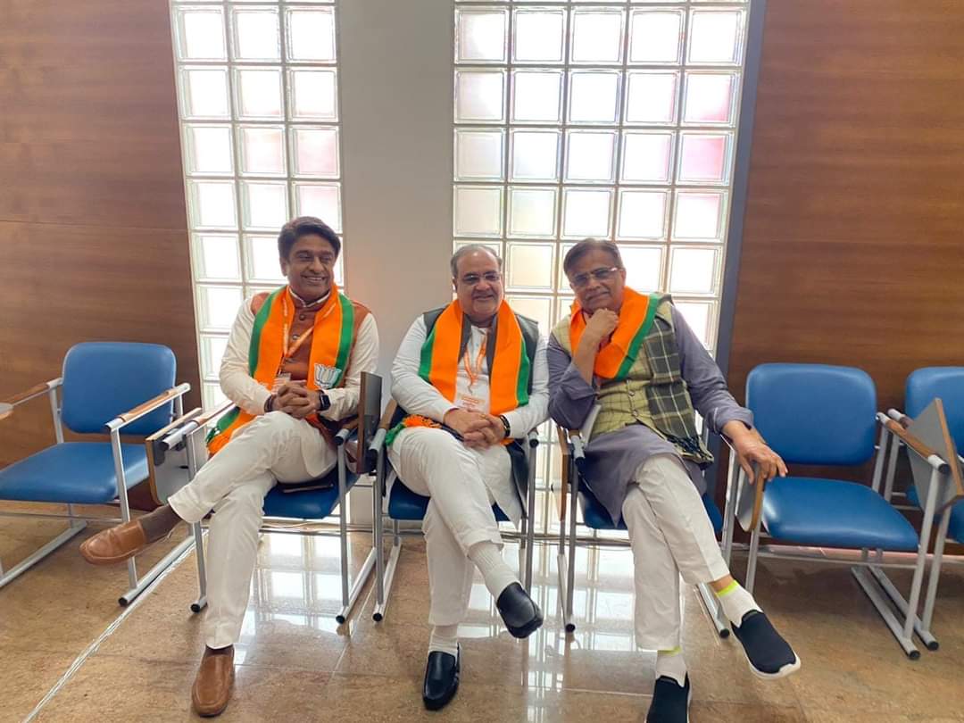 OPDhankar's tweet photo. आज नई दिल्ली स्थित @BJP4India राष्ट्रीय कार्यालय में आयोजित दो दिवसीय राष्ट्रीय पदाधिकारी बैठक का समापन हुआ।बैठक में आगामी लोकसभा चुनावों की तैयारी को लेकर विस्तृत चर्चा की गई और राष्ट्रीय नेतृत्व द्वारा जरूरी दिशा निर्देश दिए गए। https://t.co/yTKh75aYGg