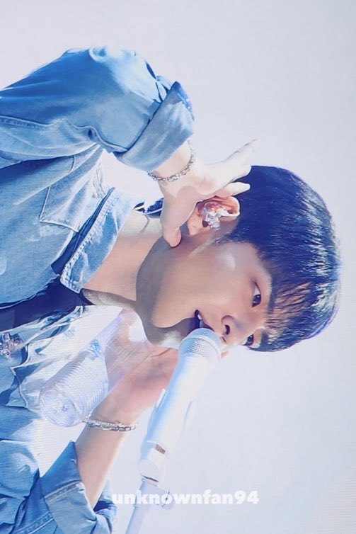 unknown tweet media