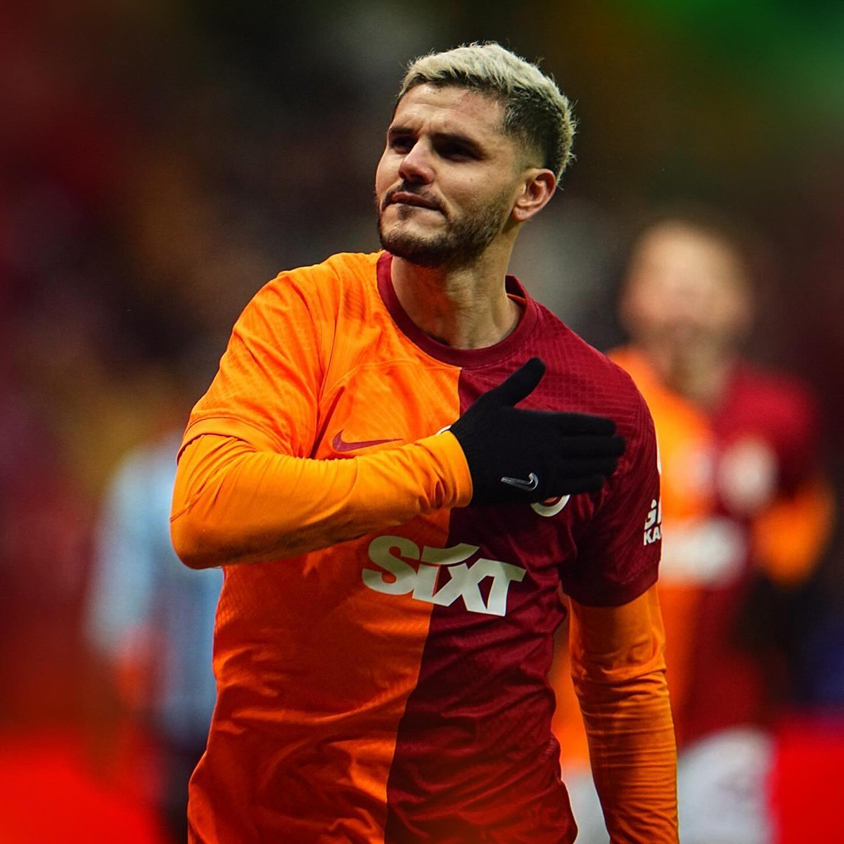 forzacimbom's tweet photo. Galatasaray'ın geçen sezondan bu yana Süper Lig'de attığı 15 derbi golünün 12'sinde Mauro Icardi'nin payı bulunuyor (10 gol &amp; 2 asist).

Icardi, forma giydiği yedi derbide de gol sevinci yaşadı ve Galatasaray bu karşılaşmaların altısından galip ayrıldı (1M). https://t.co/OhZrHDB5lb