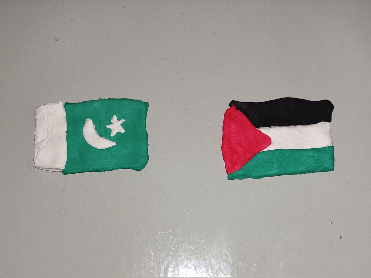 mtabishs's tweet photo. اپنے بچوں کو بے حس اور خود غرض بننے سے بچائیے۔ 
انھیں بتائیے کہ مسلمان ایک جسم کی مانند ہیں، جس کے ایک حصہ کو تکلیف پہنچے تو پورا جسم اضطراب کا شکار ہوتا ہے۔ https://t.co/CDDE85f7Yx