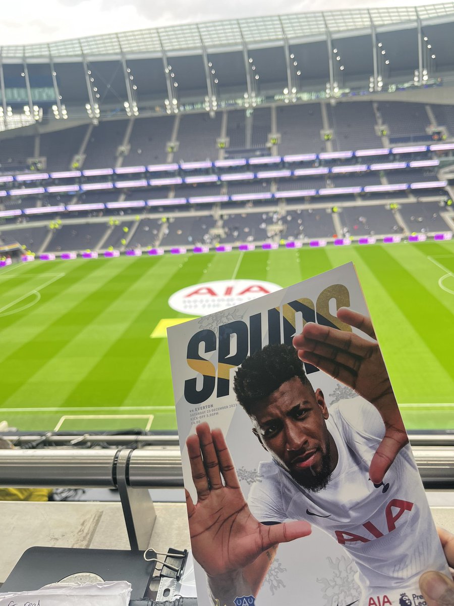 Great to be back at the Tottenham Hotspur Staduim this afternoon for <a href="/SpursOfficial/">Tottenham Hotspur</a> v <a href="/Everton/">Everton</a>.

Two teams on top form. 🎙️ ⚽️ 

#Updates from 3pm on - <a href="/rte/">RTÉ</a> 
<a href="/IRNRadioNews/">IRN Radio News</a> <a href="/SkyNews/">Sky News</a> <a href="/BFBSRadioHQ/">BFBS Radio</a>