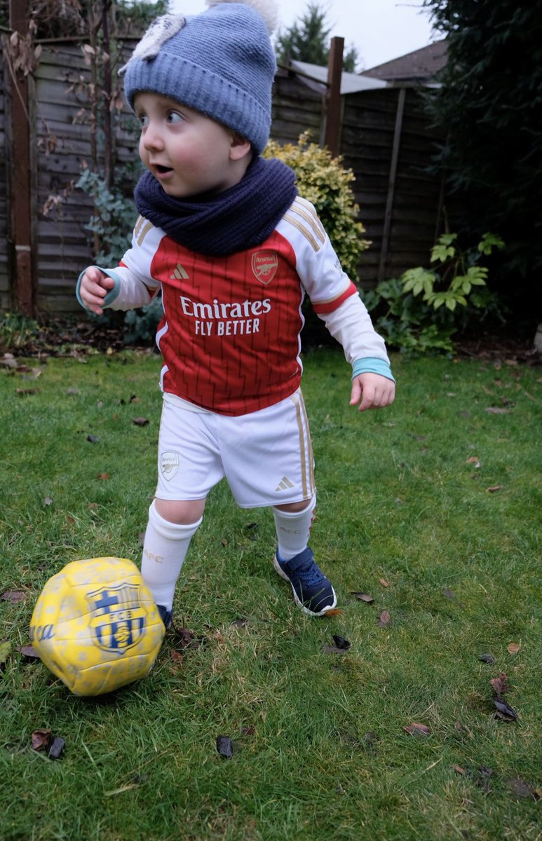 ralphscampaign's tweet photo. @mathieuflamini @mathieuflamini could we please get your support with our campaign to raise £1m for our Arsenal-mad son Ralph? He’s 3 and was diagnosed with hepatoblastoma in January this year and has now been waiting 7 months for a donor. Merci d’avance 🔴⚪️ https://t.co/XoTMMEzmc9 https://t.co/Rs8mN23U81