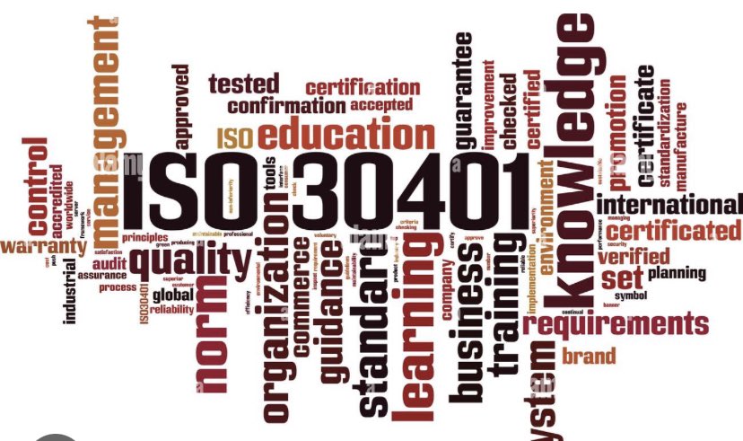 #إدارة #المعرفة   
#ISO30401
 هي  الإدارة المُنظمة للأصول المعرفية في الجهة بهدف خلق قيمة مضافة وتلبية الاحتياجات الاستراتيجية وهي تشمل كافة المبادرات والعمليات والنظم التي تعمل على إنتاج واكتساب المعرفة وتصنيفها وتخزينها ونشرها واستخدامها / إعادة استخدامها