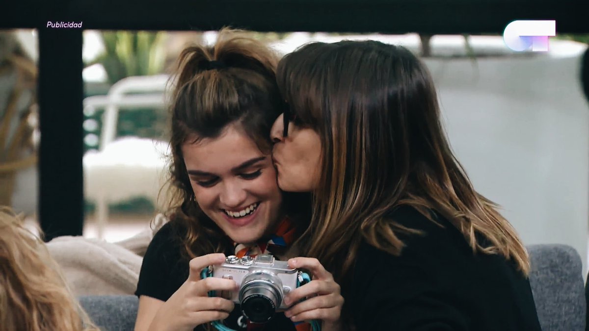 oleemequivocao's tweet photo. no supero que hayan pasado 6 años #OTDirecto23D https://t.co/aoxc6VfJI8
