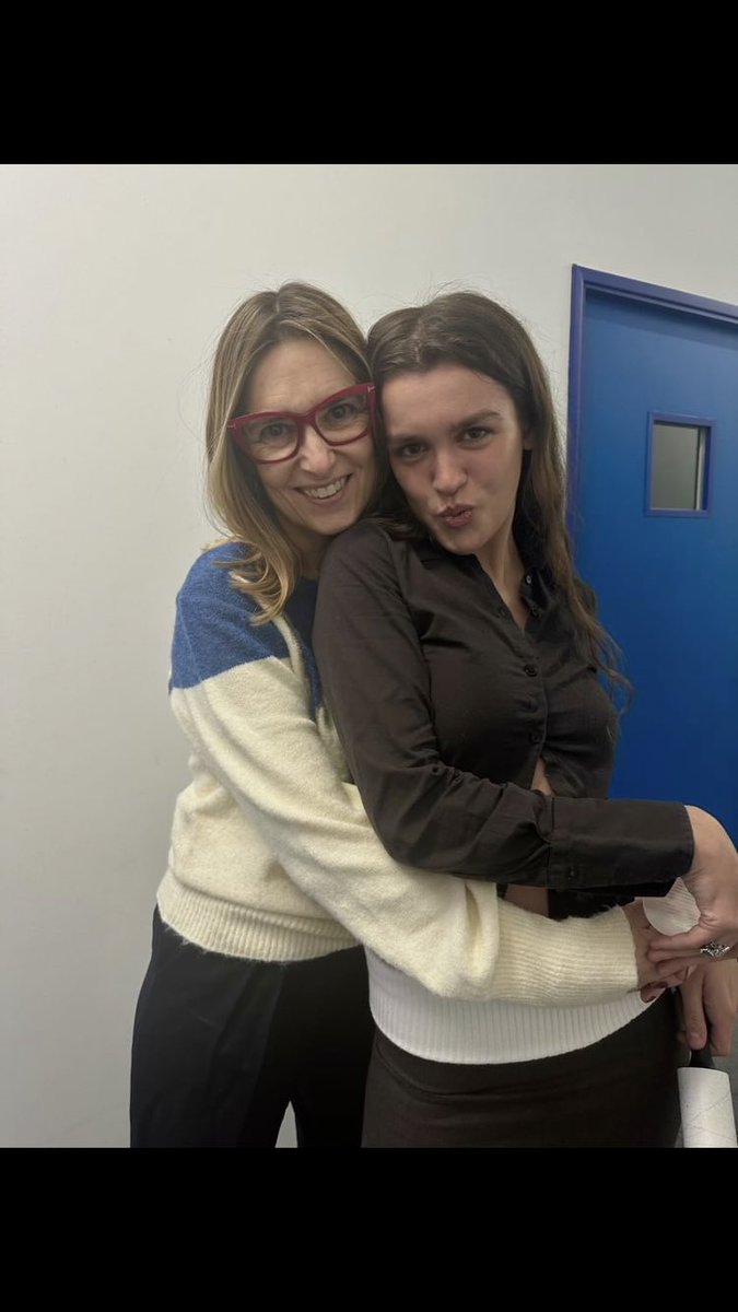 oleemequivocao's tweet photo. no supero que hayan pasado 6 años #OTDirecto23D https://t.co/aoxc6VfJI8