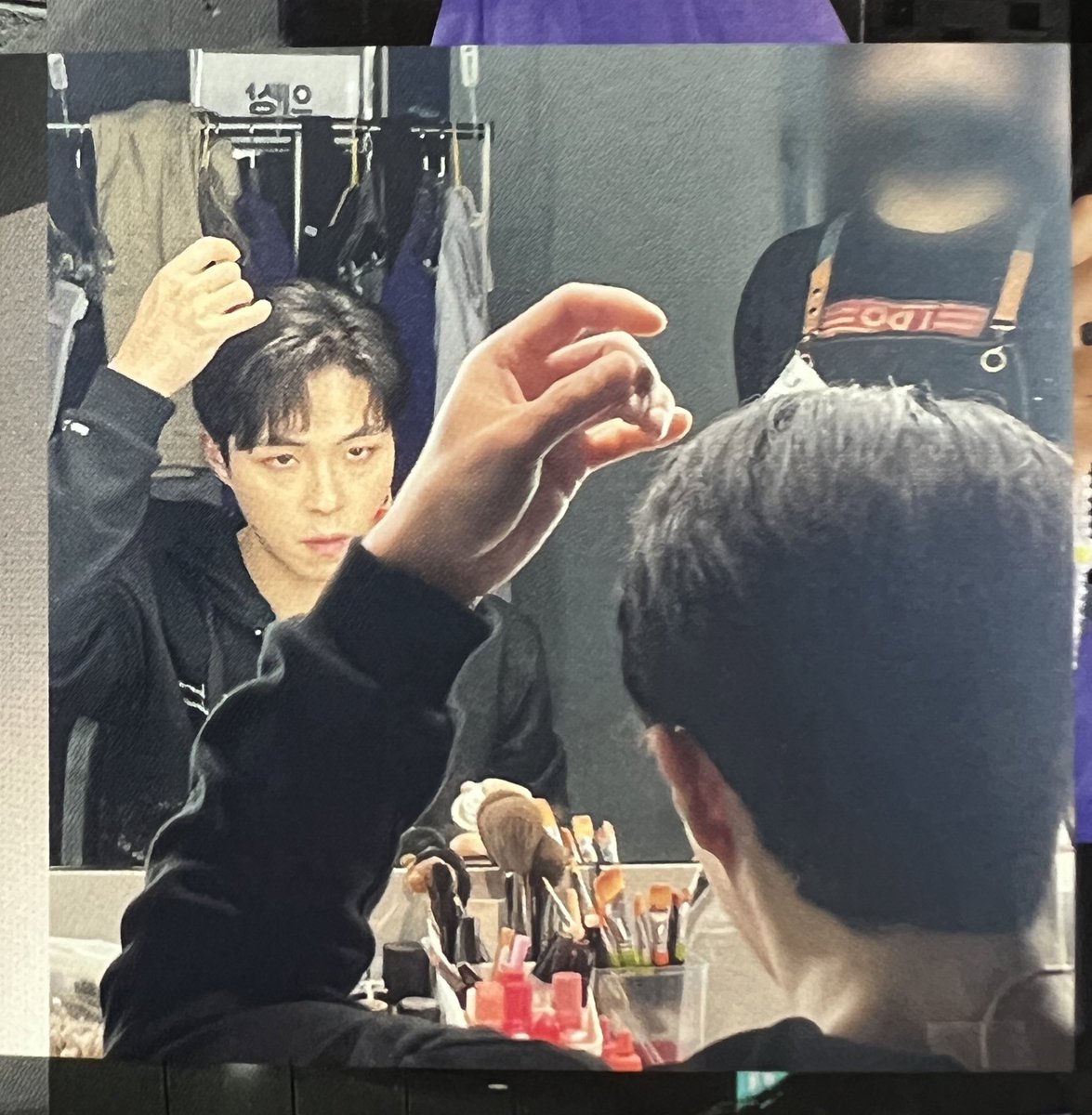 hi_imyourmom's tweet photo. 얼굴이 너무 조그매요🥹🥹 https://t.co/yTCAxZgqUA