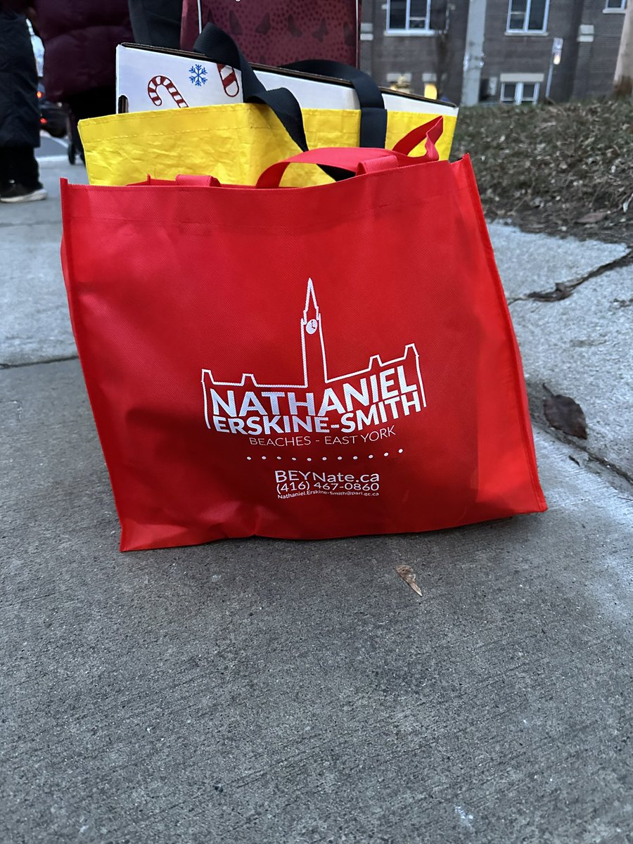 A food bank in Toronto is giving out bags of groceries with a Liberal MP’s branding. Do you see something wrong with this?