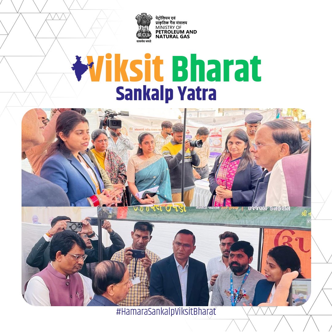 PetroleumMin's tweet photo. Principal Secretary to Hon'ble Prime Minister, Govt of India, Sh. P K Mishra visited #ViksitBharatSankalpYatra camp today at village Moje Sahahpur, District Gandhinagar,  Gujarat. At the camp he interacted with the DNO Gandhinagar about the effectiveness of the camps and advised to maximise Ujjawala connection.
#Humarasankalpviksitbharat