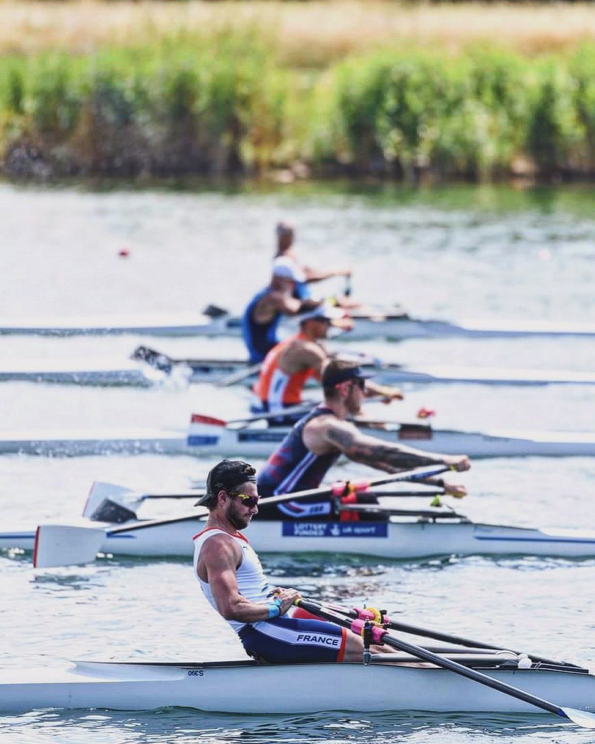 Il ne vous a peut-être pas échappé que j’ai démarré il y a qq tps une nouvelle aventure sportive. S’il s’agissait au départ de complémenter ma pratique du ski, nous avons désormais l’obj. un peu fou de qualifier le PR2 2MX avec <a href="/Perlebouge/">Perle BOUGE</a> pour les JP de <a href="/Paris2024/">Paris 2024</a>.
📸 E. Odul